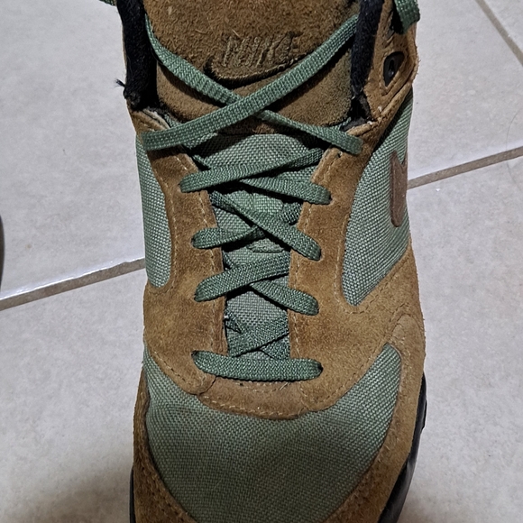 Vintage caldera Nike Hiking boots - Picture 3 of 5